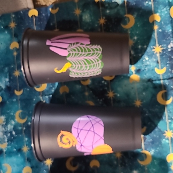 Starbucks 4 with lids Fall Hot cups NEVER USED - Picture 2 of 3